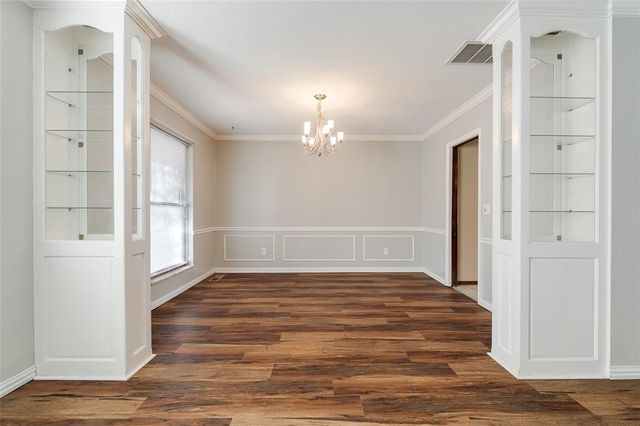 10033 Henderson Drive, Oklahoma City, OK 73139