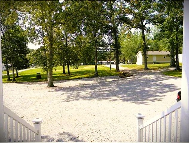67 Woodlands Ct, Crossville, TN 38571
