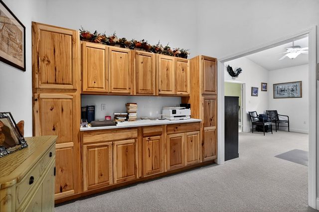 67 Woodlands Ct, Crossville, TN 38571