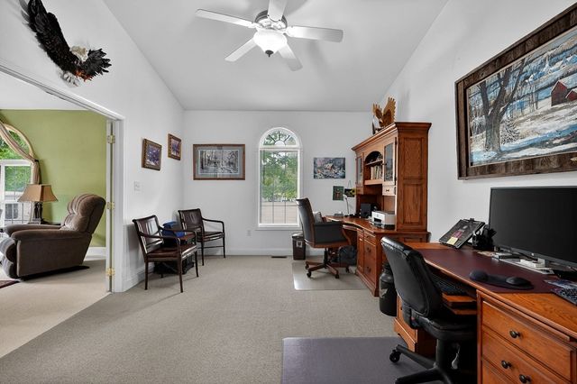 67 Woodlands Ct, Crossville, TN 38571