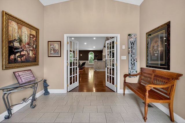 67 Woodlands Ct, Crossville, TN 38571