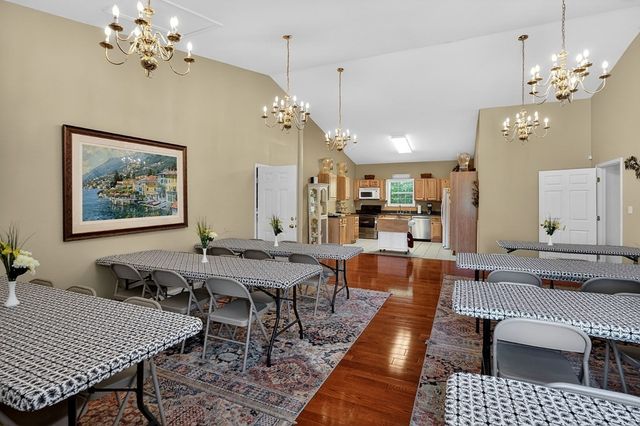 67 Woodlands Ct, Crossville, TN 38571