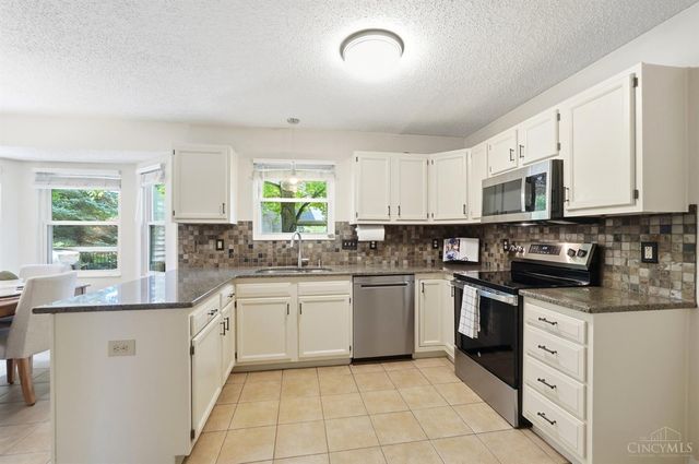5273 Greenhouse Drive, Mason, OH 45040