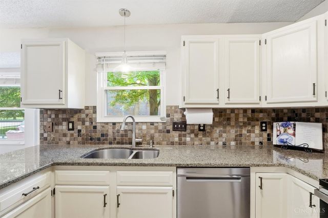 5273 Greenhouse Drive, Mason, OH 45040