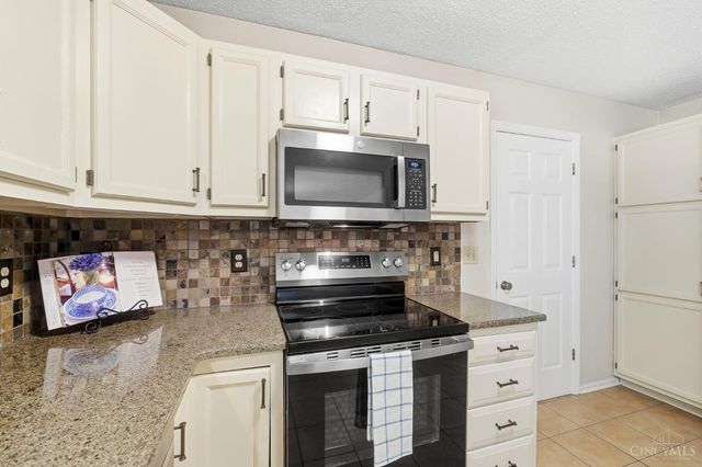 5273 Greenhouse Drive, Mason, OH 45040