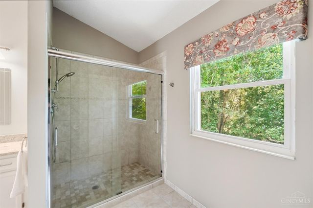 5273 Greenhouse Drive, Mason, OH 45040