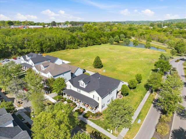 404 Ashbury Circle, Sweetwater, TN 37874