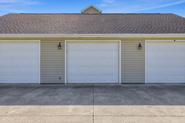 404 Ashbury Circle, Sweetwater, TN 37874