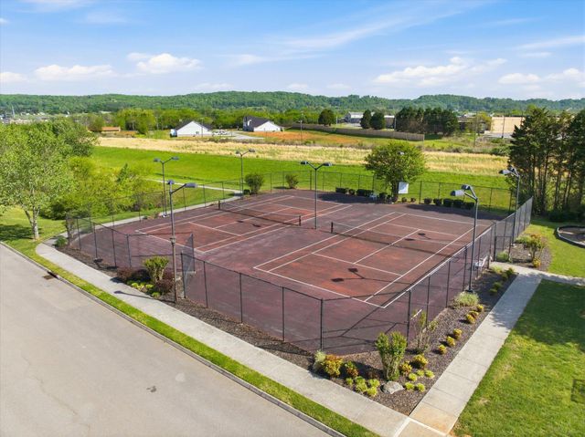 404 Ashbury Circle, Sweetwater, TN 37874