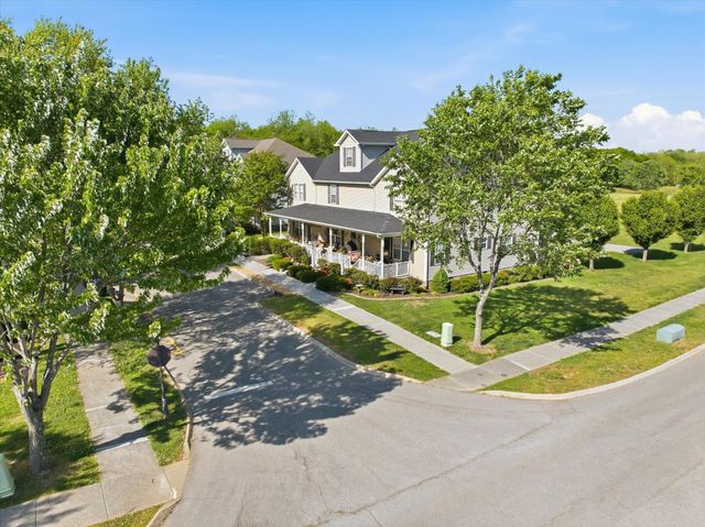 404 Ashbury Circle, Sweetwater, TN 37874