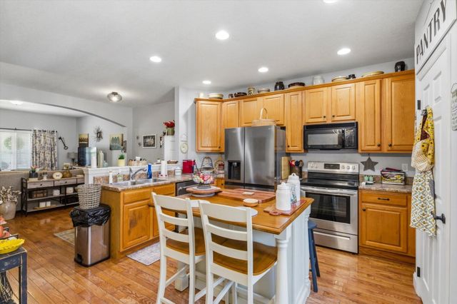 404 Ashbury Circle, Sweetwater, TN 37874