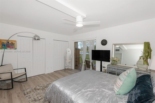 300 SW 134th Way 212E, Pembroke Pines, FL 33027