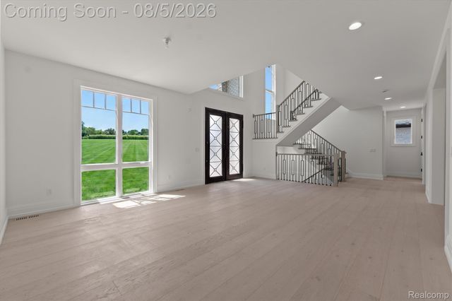158 Enclave Court, Rochester Hills, MI 48306