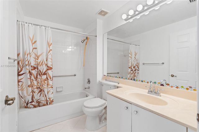 7647 Southampton Ter 314, Tamarac, FL 33321