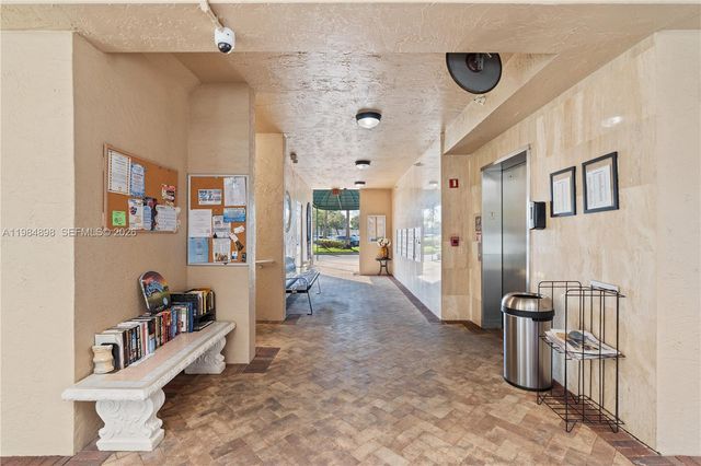 7647 Southampton Ter 314, Tamarac, FL 33321