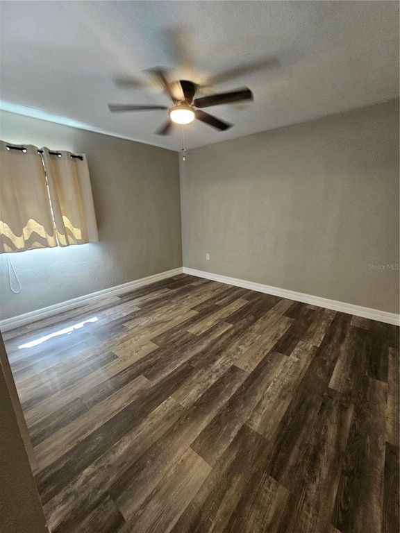 Image 12 of property listing at 1120 SAN LUIS DRIVE, Orlando, FL 32807