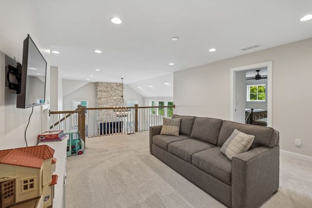 784 Westchester Cir, Hendersonville, TN 37075