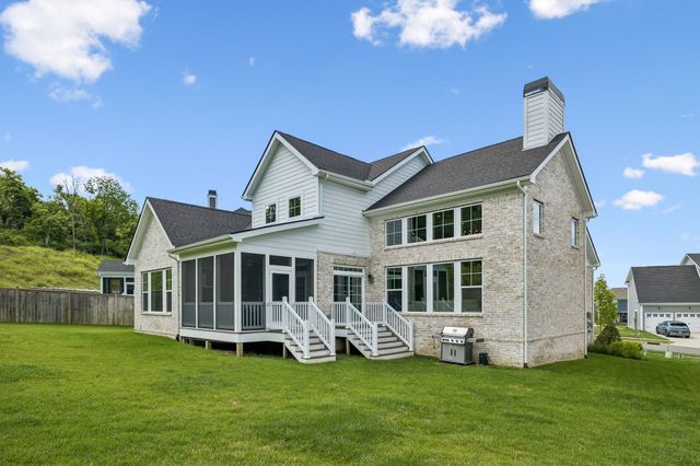784 Westchester Cir, Hendersonville, TN 37075