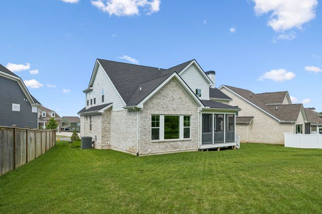 784 Westchester Cir, Hendersonville, TN 37075