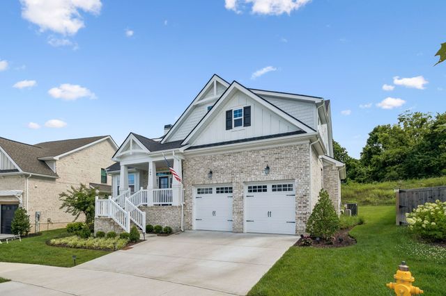 784 Westchester Cir, Hendersonville, TN 37075