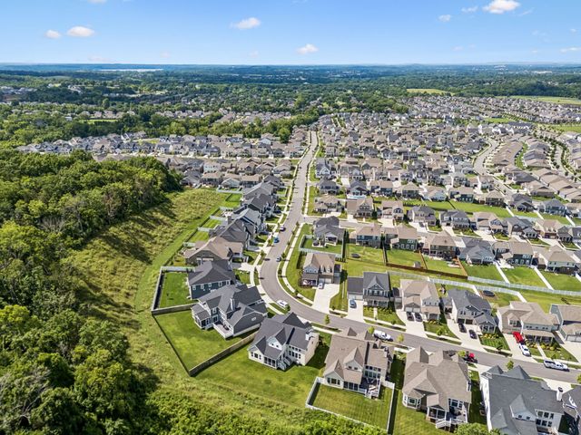 784 Westchester Cir, Hendersonville, TN 37075