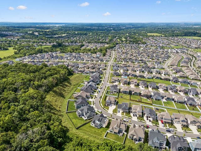 784 Westchester Cir, Hendersonville, TN 37075