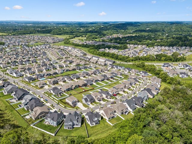 784 Westchester Cir, Hendersonville, TN 37075