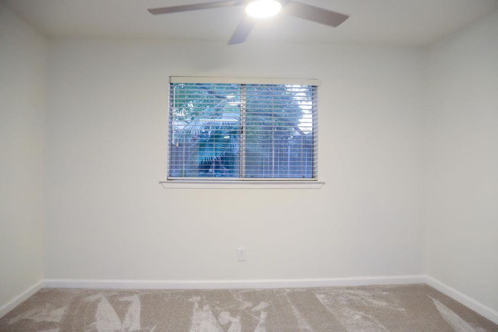 Image 17 of property listing at 5486 W Sample Avenue, Fresno, CA 93722