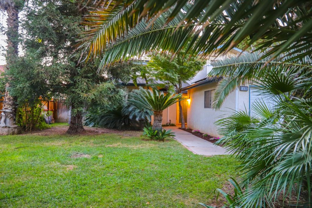 Image 2 of property listing at 5486 W Sample Avenue, Fresno, CA 93722