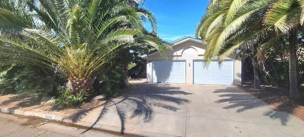 Image 24 of property listing at 5486 W Sample Avenue, Fresno, CA 93722