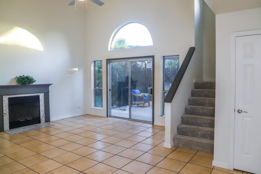 Image 6 of property listing at 5486 W Sample Avenue, Fresno, CA 93722