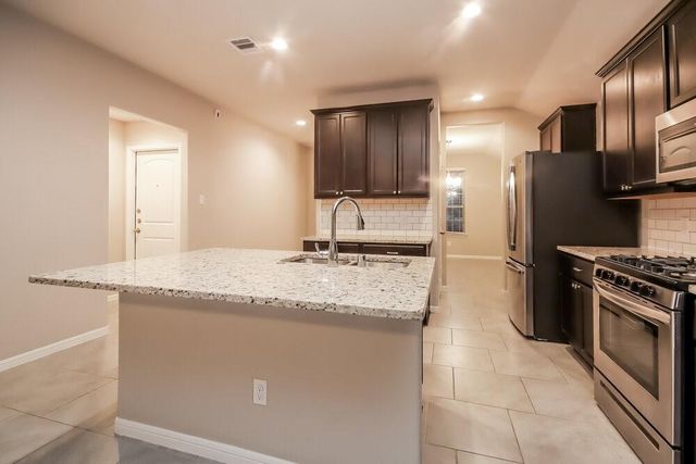 407 Ashley Falls Lane, Rosharon, TX 77583
