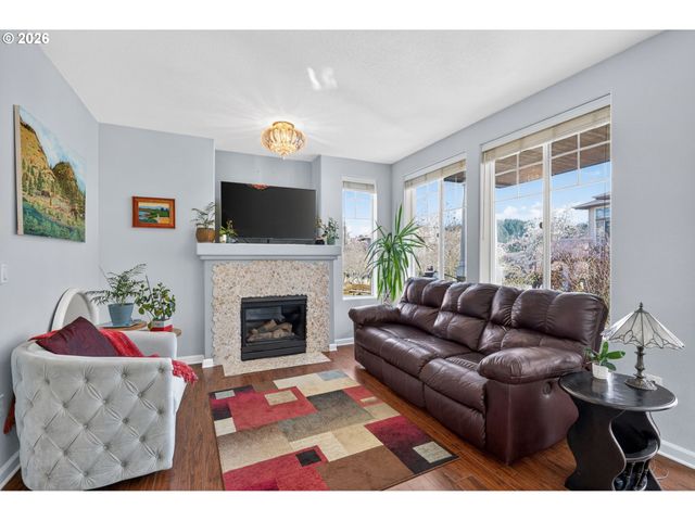 14810 Sw SANDHILL Loop 101, Beaverton, OR 97007