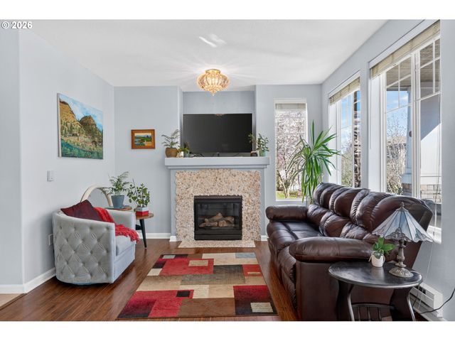 14810 Sw SANDHILL Loop 101, Beaverton, OR 97007