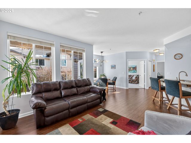 14810 Sw SANDHILL Loop 101, Beaverton, OR 97007