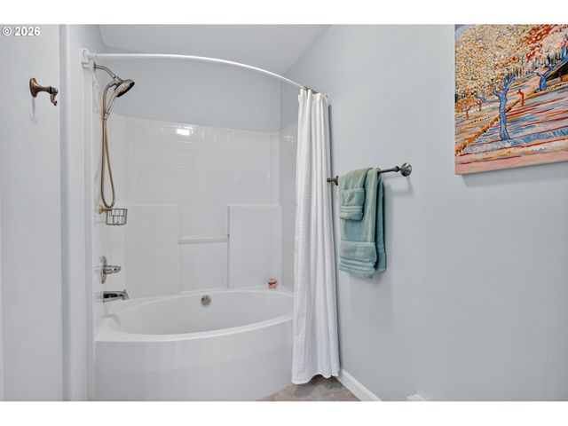 14810 Sw SANDHILL Loop 101, Beaverton, OR 97007