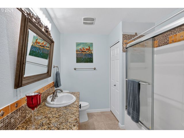 14810 Sw SANDHILL Loop 101, Beaverton, OR 97007