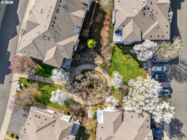 14810 Sw SANDHILL Loop 101, Beaverton, OR 97007