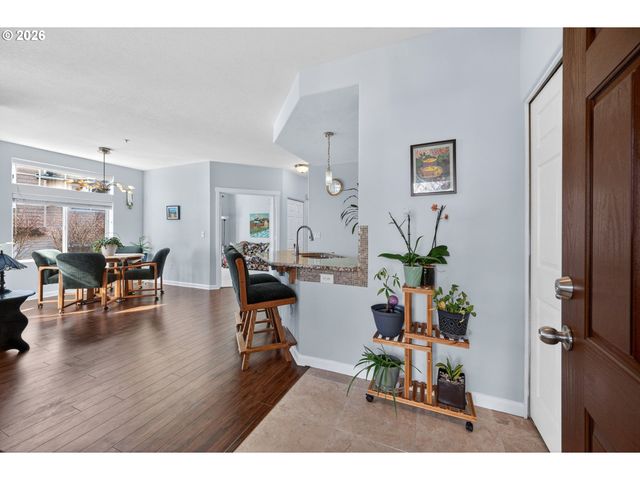 14810 Sw SANDHILL Loop 101, Beaverton, OR 97007