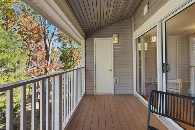 1001 Autumn Woods Ln Apt 111, Virginia Beach, VA 23454