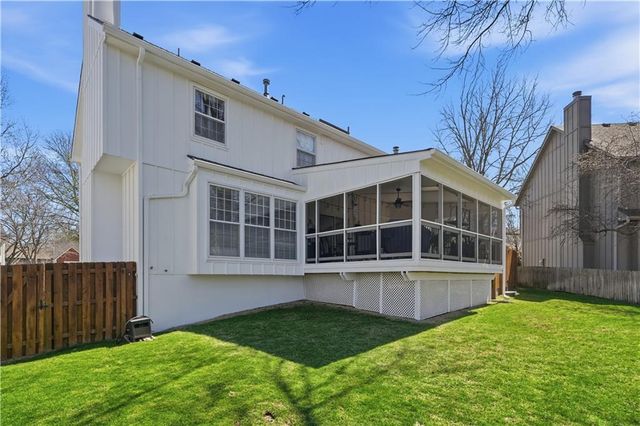 8410 Greenwood Circle, Lenexa, KS 66215