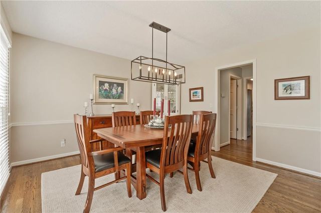 8410 Greenwood Circle, Lenexa, KS 66215