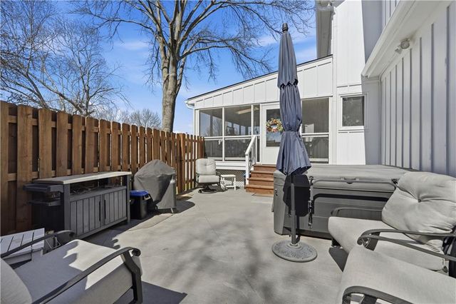 8410 Greenwood Circle, Lenexa, KS 66215