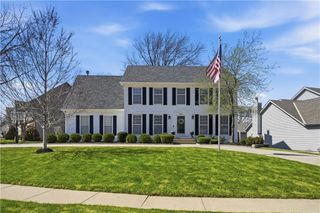 8410 Greenwood Circle, Lenexa, KS 66215