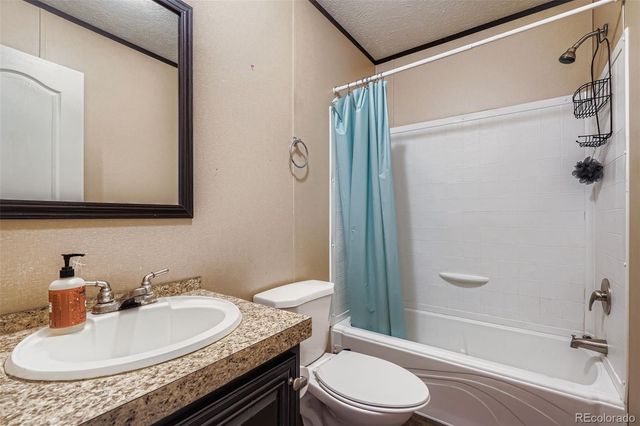 4211 E 100th Avenue, Thornton, CO 80229