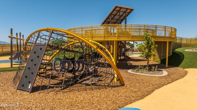 685 W FREMONT Pass, Apache Junction, AZ 85120