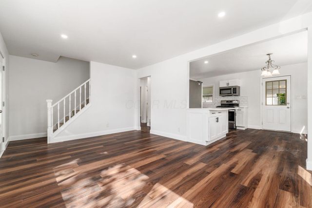 902 Eastmoor Boulevard, Columbus, OH 43209