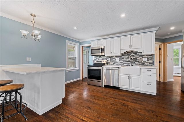 11 Everett Ave, Webster, MA 01570