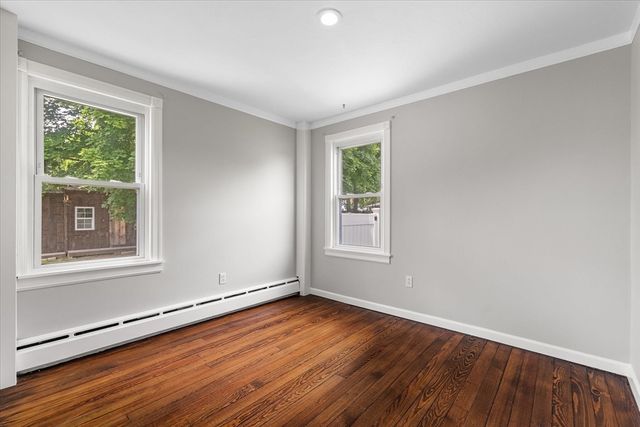 11 Everett Ave, Webster, MA 01570