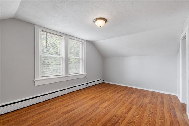 11 Everett Ave, Webster, MA 01570